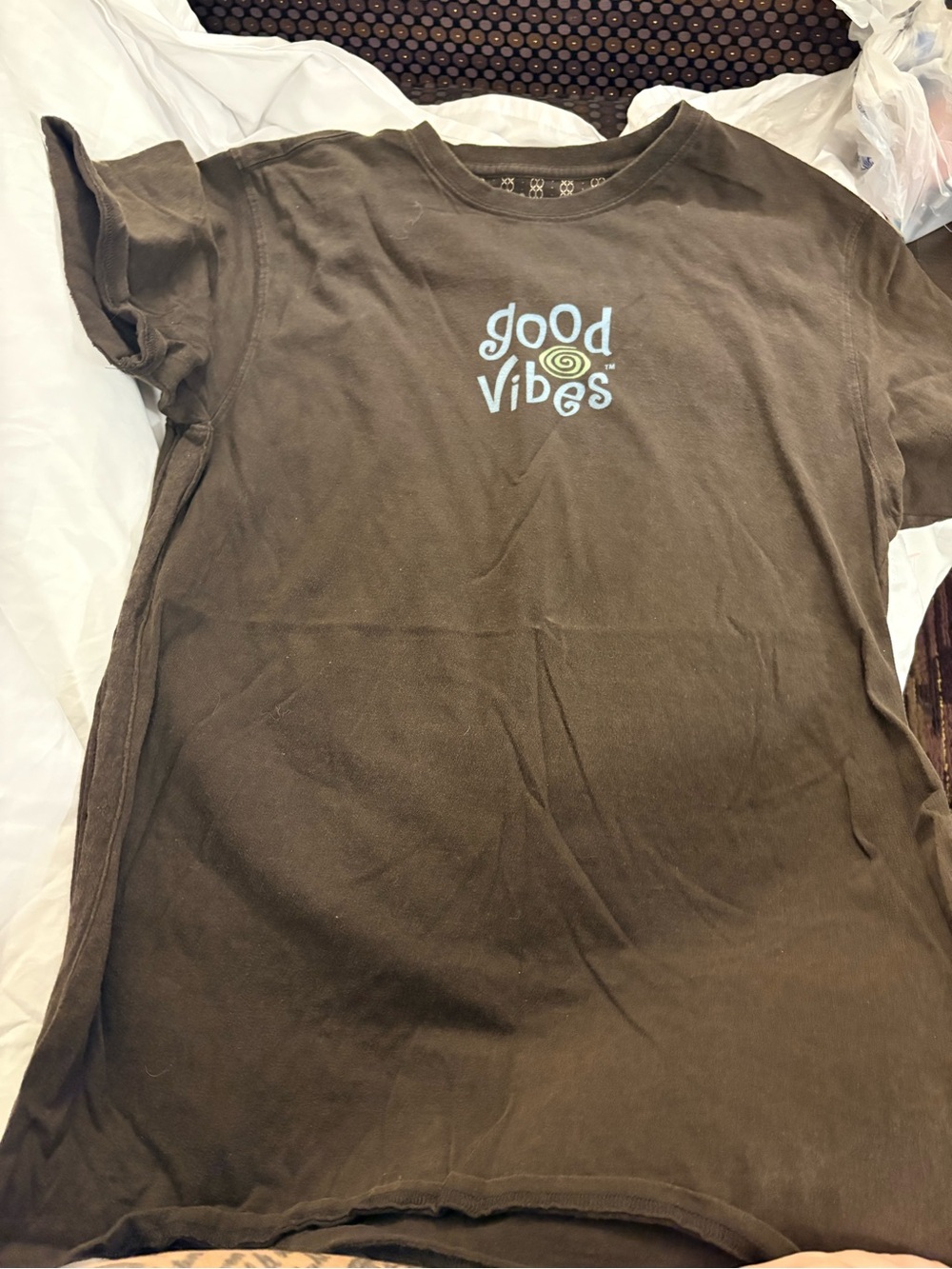 Life Is Good Men's Brown 'Good Vibes' Short Sleeve Tee